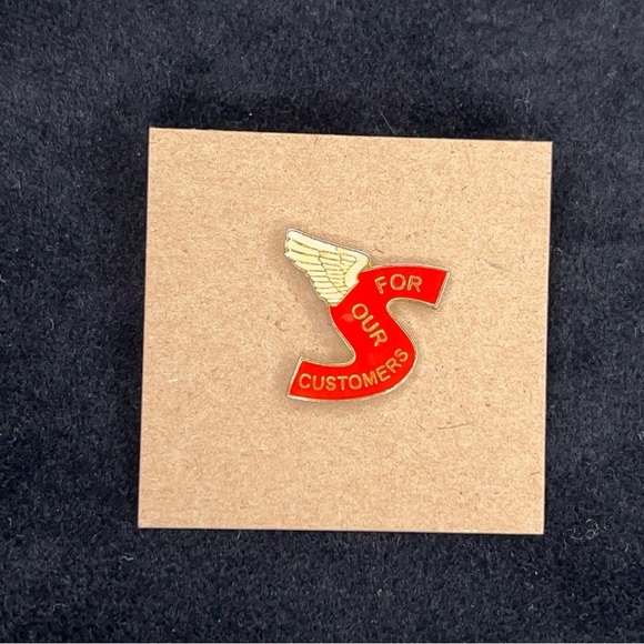 Vintage Customer Service Pin Red Gold Wings Retro Business Employee - Picture 4 of 5
